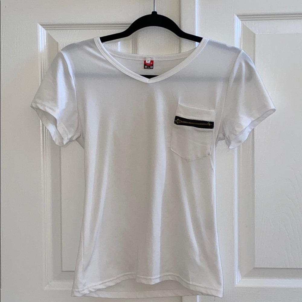 NWOT UO White Zipper Pocket T-Shirt